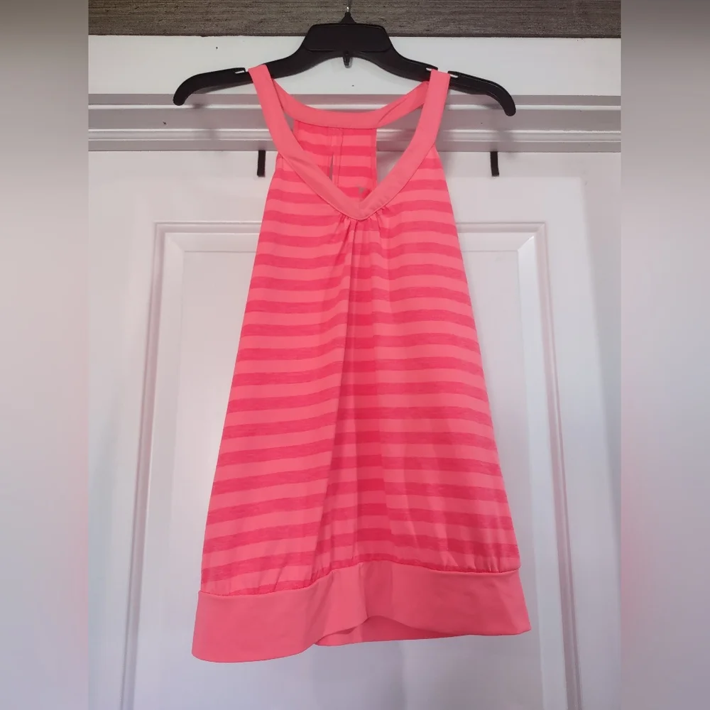 Old Navy Active Tank - Picture 1 of 8